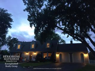 1294 Appleby Cir, Long Grove, IL 60060