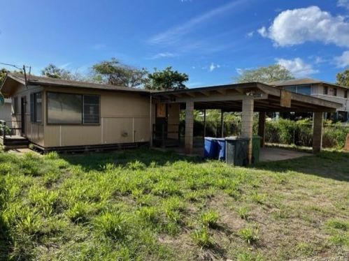 84955 Hanalei St, Nanakuli, HI 96792-1921