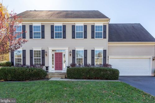1008 Jills Pl, Fredericksburg, VA 22401-8438