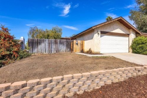 29738 Avenida De Calazada, Temecula, CA 92592-2258