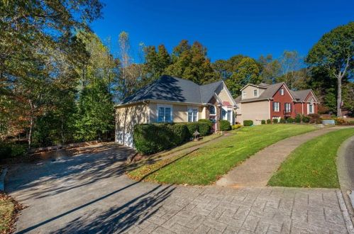 1034 Ashfern Walk, Holly Springs, GA 30189-6661