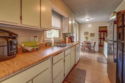 1985 Smyrna Ln, Conyers GA 30094-5158 exterior