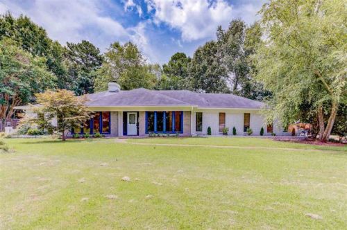 606 Herndon Hl, Clinton, MS 39056-3424