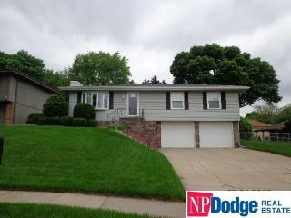 14012 Woolworth Cir, Omaha, NE 68144-1051