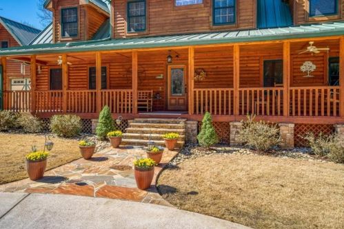 393 Edwards Rd, Oxford, GA 30054-4103