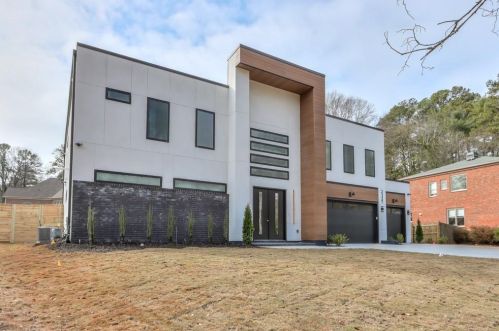 2327 Meadowvale Dr, Atlanta GA  30345-3568 exterior