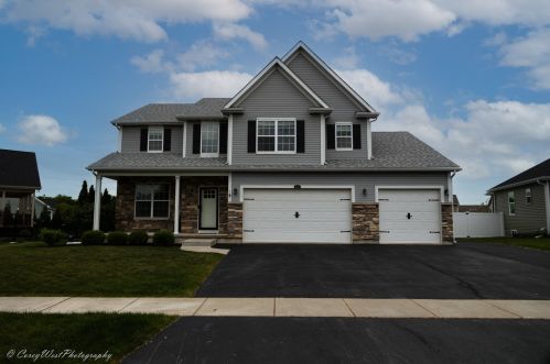 937 Hamilton Dr, Sycamore IL  60178-9522 exterior