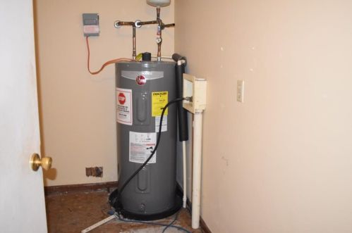 2044 Merle Dr, Conyers GA  30013-1830 exterior