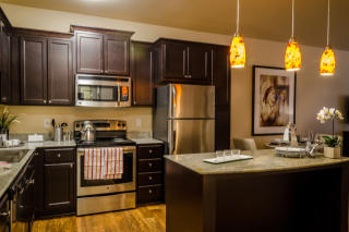 6800 Cedar Lake Rd, Minneapolis MN  55426-2817 exterior