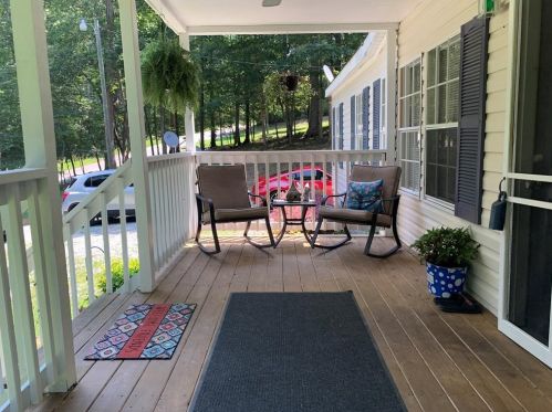 401 Bagwell Rd, Dawsonville, GA 30534-5102