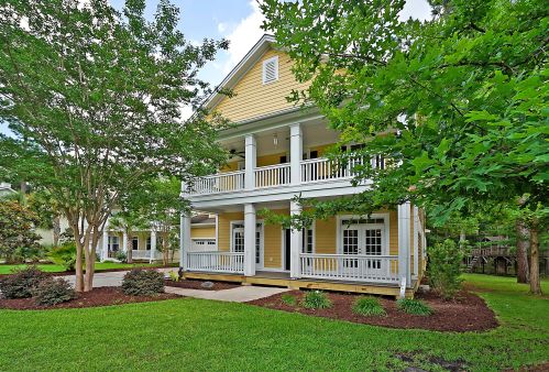 1717 Wellstead St, Mount Pleasant, SC 29466-8374