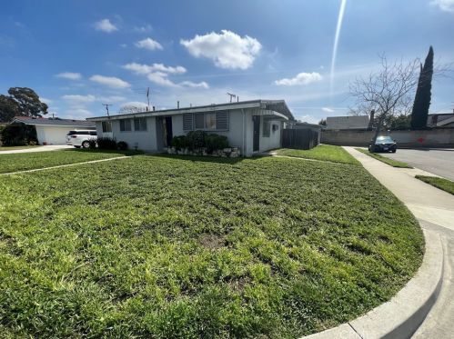 1430 Chalet Ave, Anaheim, CA 92802-2147