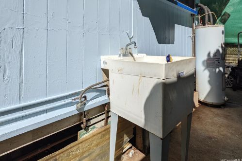 729 Ekela Ave, Honolulu HI 96816-1191 exterior