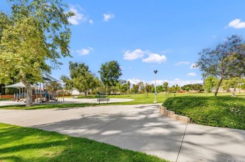 5 Fulton, Irvine CA  92620-3349 exterior