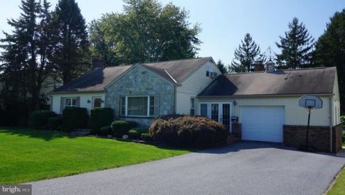 10 Pleasant Ave, York PA  17407-1238 exterior