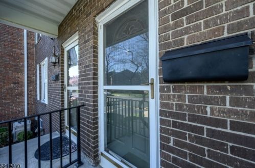 79 Wick Dr, Perth Amboy, NJ 08863-1406