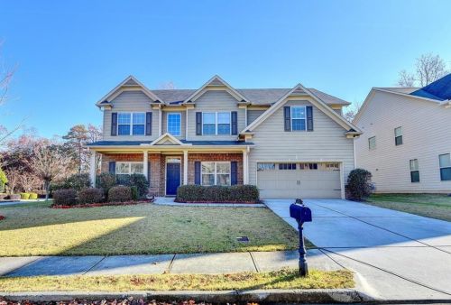 3523 Fallen Oak Dr, Buford, GA 30519-7739