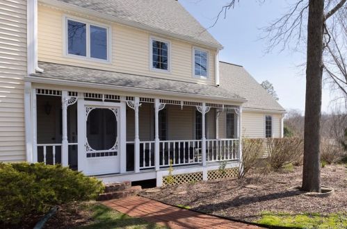 5 Huelstede Ln, Wallingford, CT 06492-2666