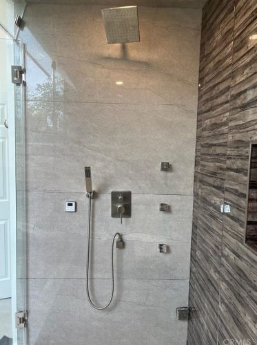 10 Vispera, Irvine CA  92620-2127 exterior