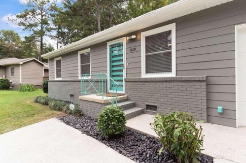 1609 Bridgeport Dr, Atlanta GA  30318-3331 exterior