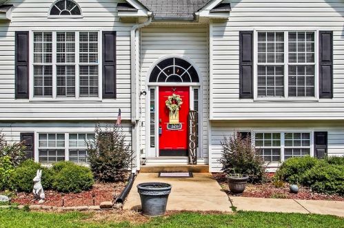 321 Cascade Ct, Hampton, GA 30228-3079