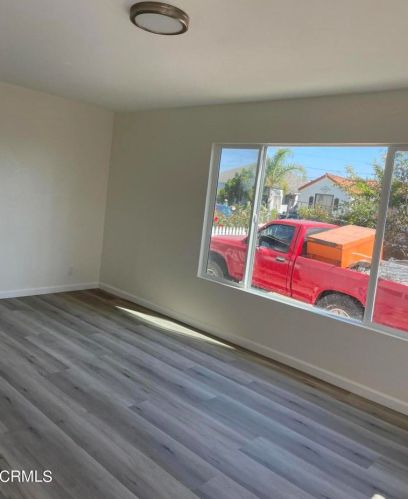 227 Anita Ave, Oxnard, CA 93030-3675