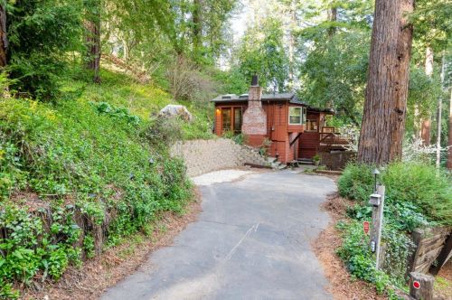 21755 Lindbergh Dr, Los Gatos, CA 95033-8985