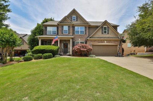 7135 River Island Cir, Buford, GA 30518-8491