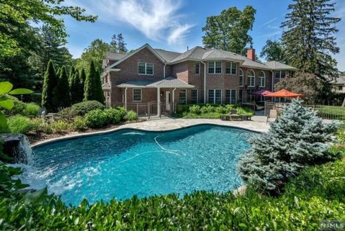 33 Maple Rd, Upper Saddle River, NJ 07458-1319