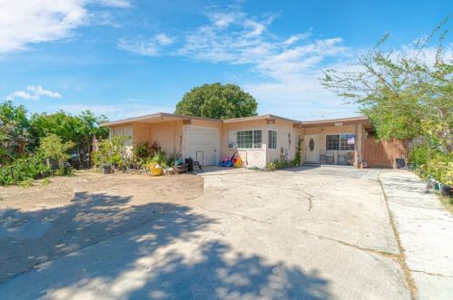 1507 166th St, Compton, CA 90220-4321