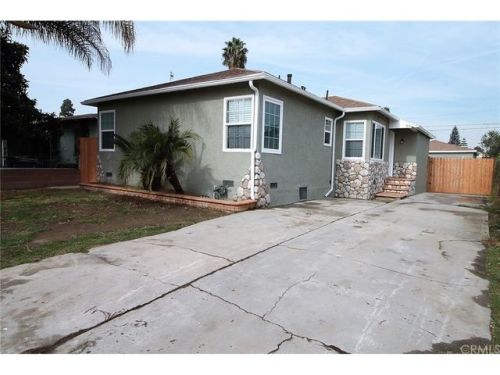 915 Poppy St, Compton, CA 90221-1149