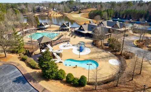 628 Crescent River Pass, Suwanee GA  30024 exterior