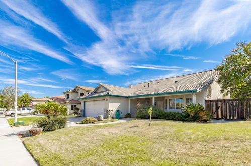 40550 New Town Dr, Temecula, CA 92591-6939