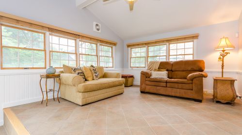 480 81 St, Willowbrook IL  60527-5985 exterior