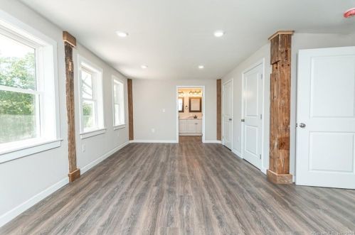 70 Peep Toad Rd, Killingly CT  06239-1522 exterior