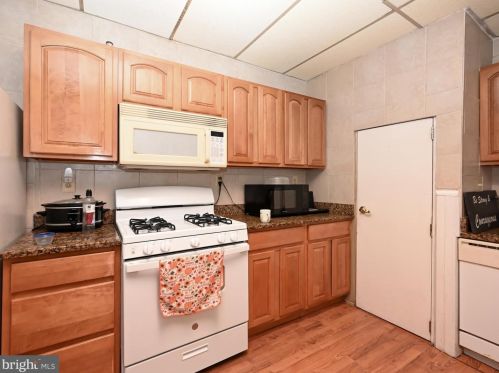 413 Howard Ave, Lancaster PA  17602-4419 exterior