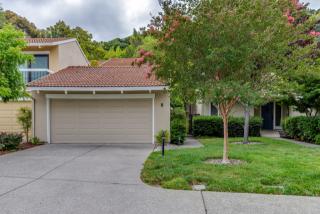 8 Doral Dr, Moraga, CA 94556-1041