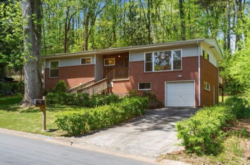 1097 Baker Ln, Marietta, GA 30062-3475