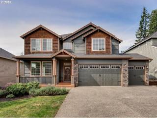 3555 24th Cir, Camas, WA 98607-8894
