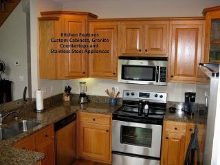 346 Shadow Mountain Dr, Sky Valley, GA 30537-0017