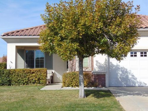 1703 Forest Oaks Dr, Beaumont, CA 92223-8563