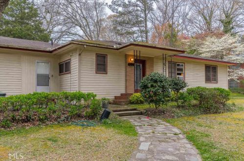 5155 4th St, Morrow, GA 30260-3627