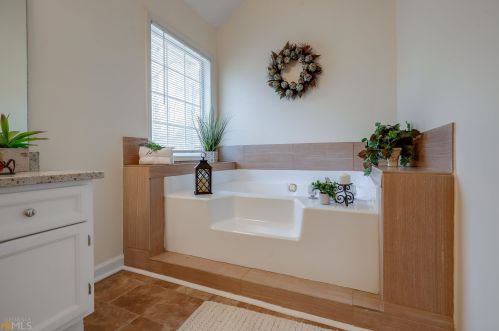 35 Lakeview, Stockbridge GA  30281-1458 exterior