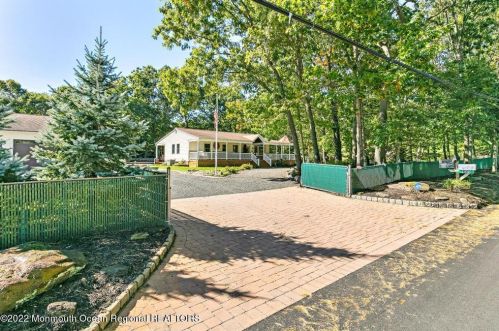 485 Cobain Rd, Jackson Twp, NJ 08527-4840