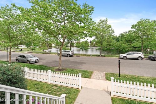 1166 Lake Dr, Trenton, NJ 08691-4102