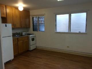 1220 Pensacola St, Honolulu HI  96814-1442 exterior