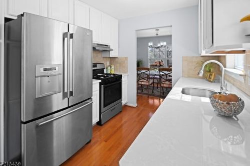 5 Garfield Way, Princeton NJ  08540-1669 exterior