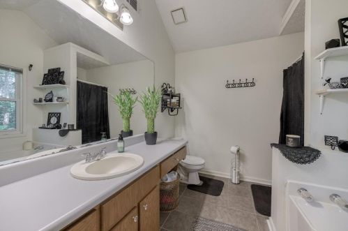 359 Saddle Trl, Jefferson GA  30549-4490 exterior