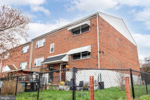 10829 Academy Rd, Philadelphia, PA 19154-3901