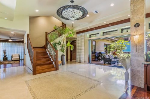 4292 Kahala Ave, Honolulu HI  96816-4822 exterior